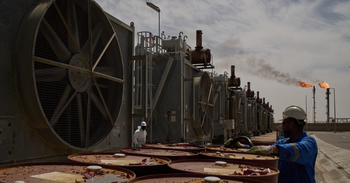 Minyak mencapai $116 per barel karena Iran menuduh AS mempersiapkan invasi