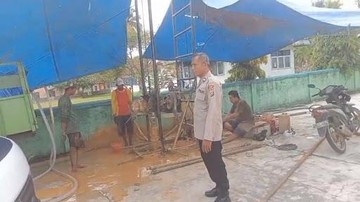 Aiptu Syamsul Hadirkan Air Bersih untuk Warga Muna, Rela Kredit Ratusan Juta