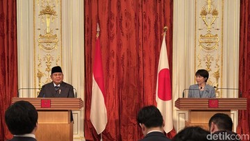 Pujian Prabowo ke PM Sanae Sebab Disambut di Musim Bunga Sakura