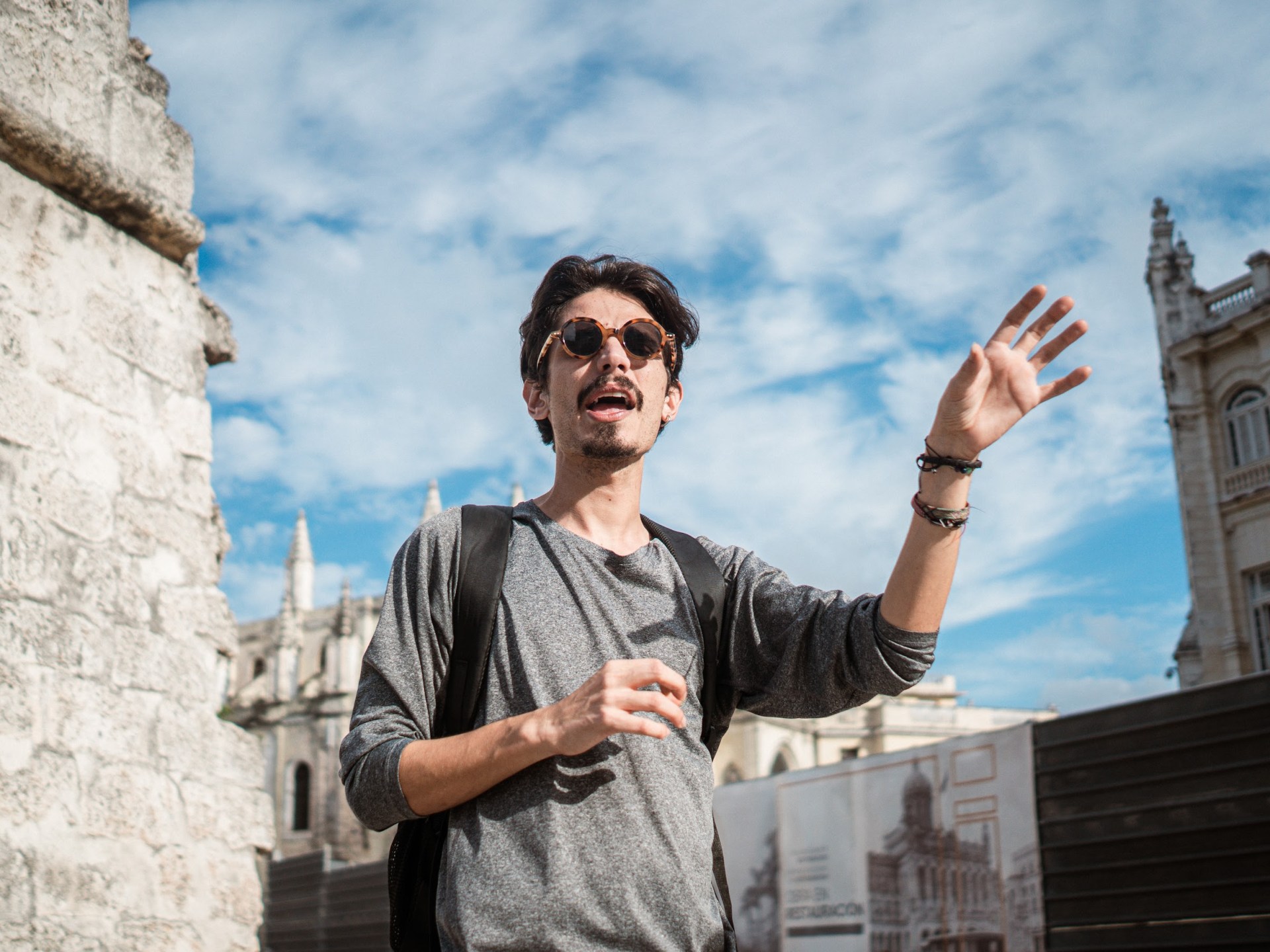 'Saya harus pergi': Pekerja pariwisata Kuba terguncang akibat blokade minyak AS