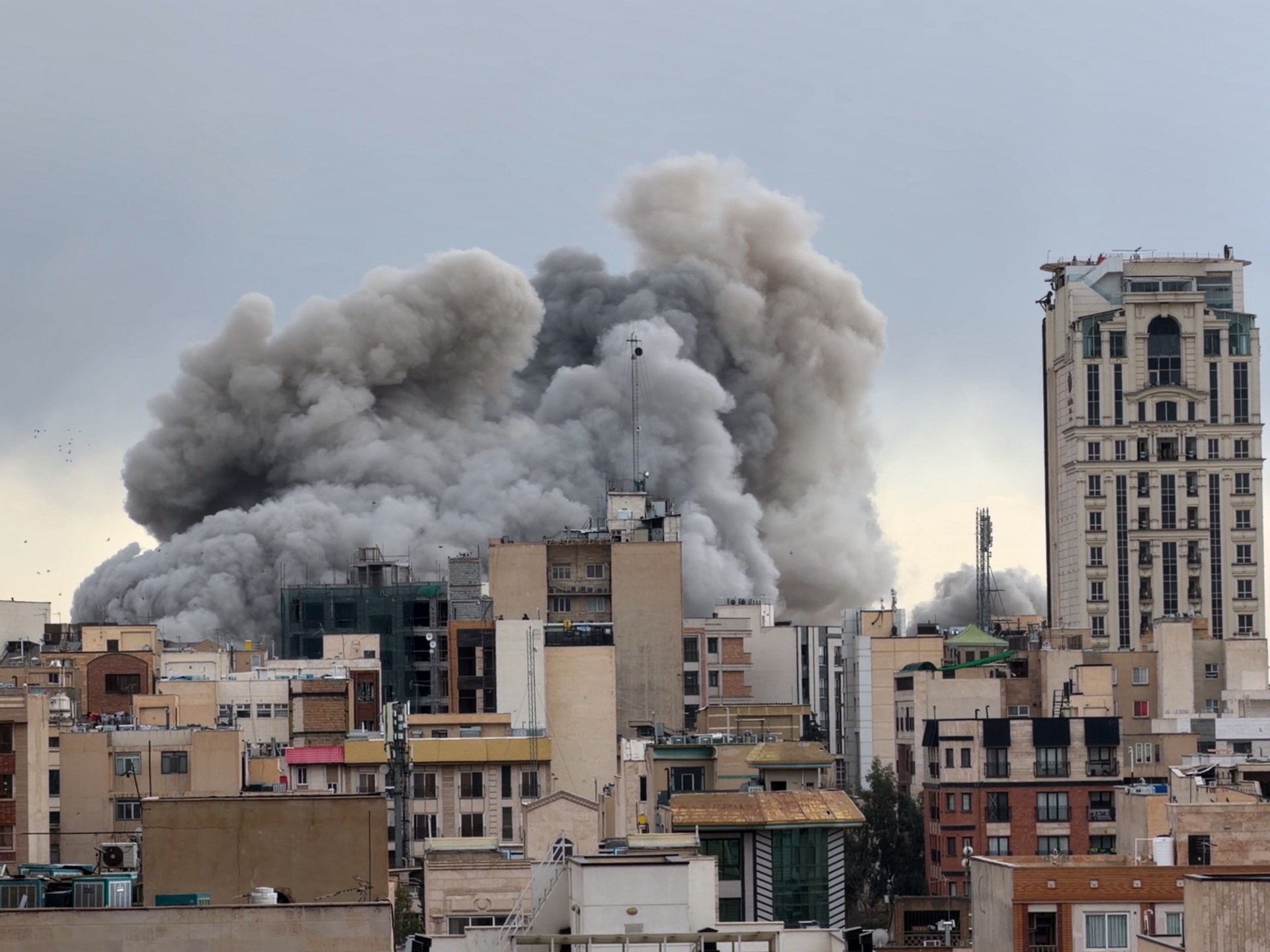 Perang Iran: Apa yang terjadi pada hari ke-33 serangan AS-Israel?