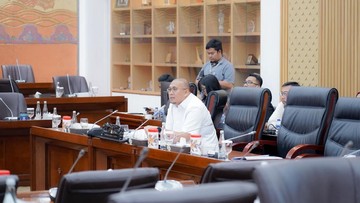 Andre Rosiade Dorong Efisiensi Bisnis Semen di RI, Soroti Harga Tinggi di Sumbar