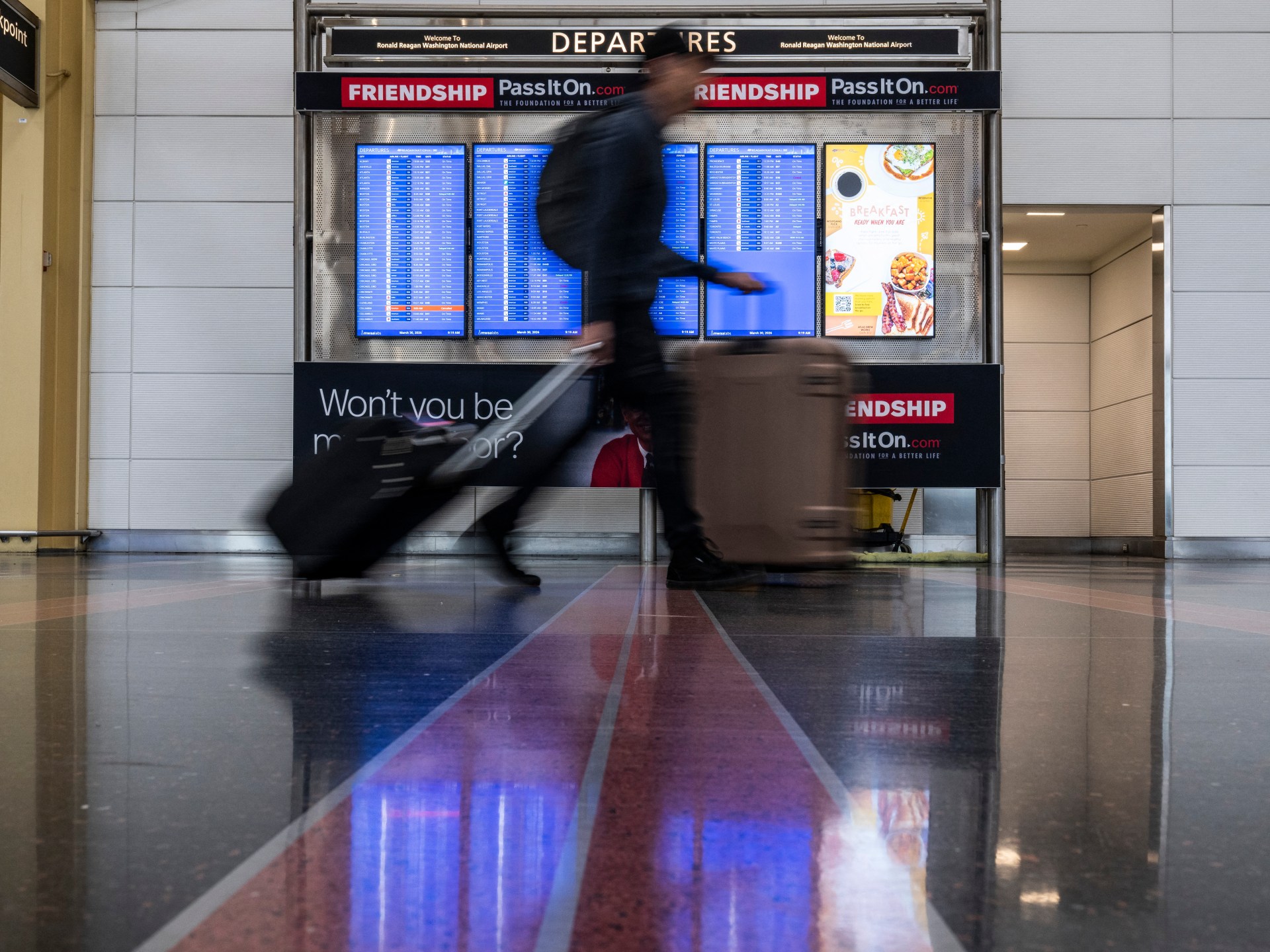 Penutupan Keamanan Dalam Negeri AS akan terus berlanjut, meskipun Senat menyetujui pendanaan