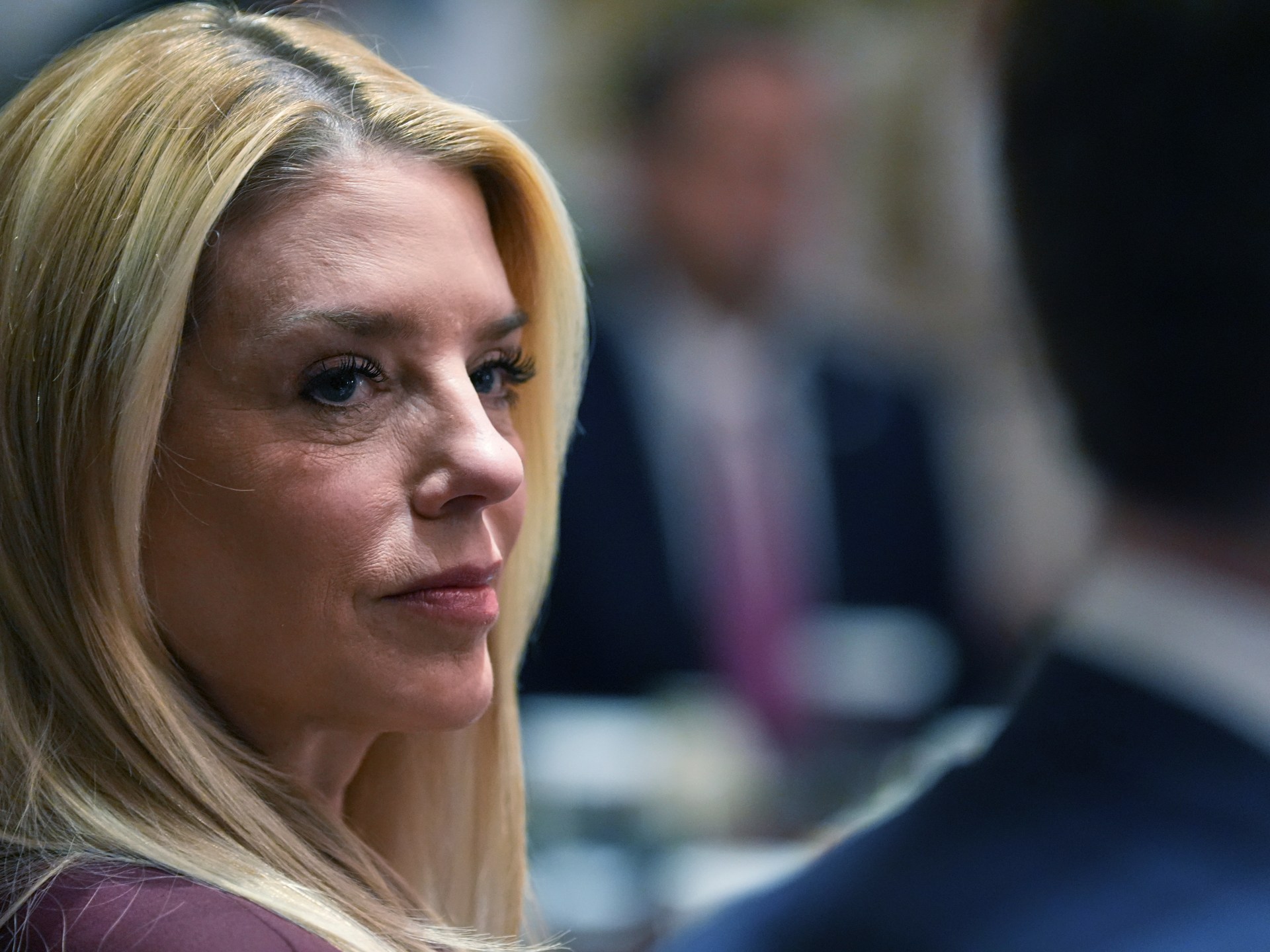 Trump memecat Pam Bondi sebagai Jaksa Agung AS, mengangkat Todd Blanche