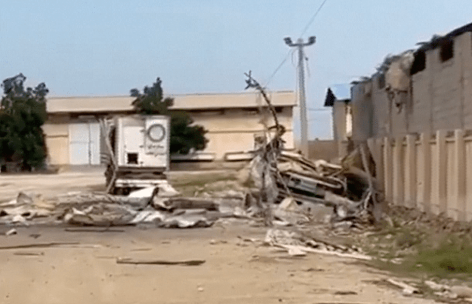 Gudang pasokan Bulan Sabit Merah diserang di barat daya Iran