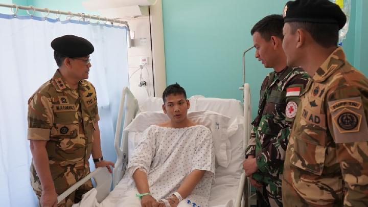 Komandan PMPP Besuk Korban Prajurit TNI Luka-luka di Libanon