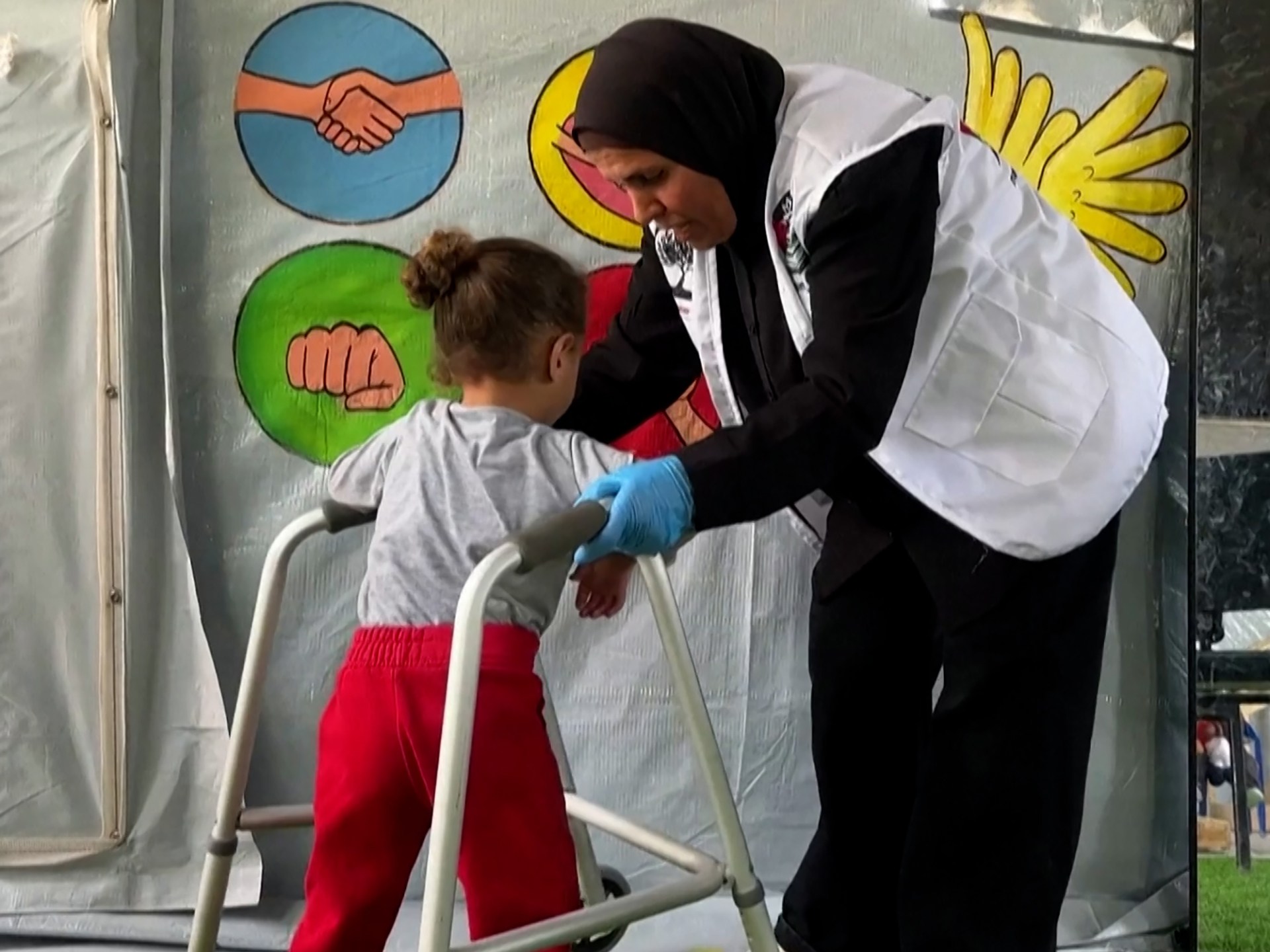 Kamp Gaza menawarkan anak-anak rasa aman