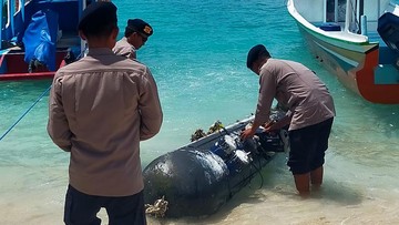Benda Mirip Torpedo Mengapung di Perairan NTB, Ada Tulisan Aksara China