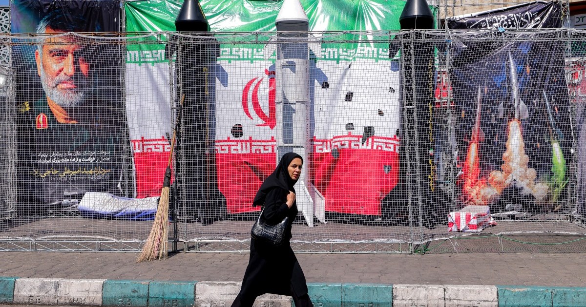 AS menyangkal rencana nuklirnya karena batas waktu ancaman terhadap 'peradaban' Iran semakin dekat