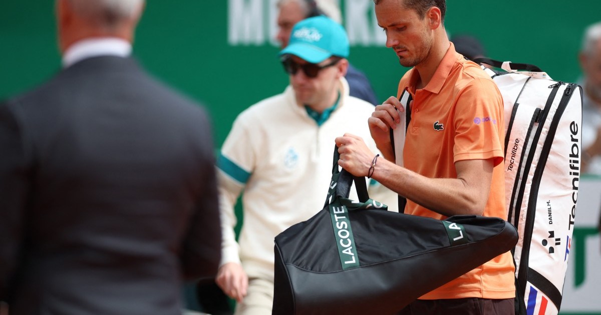 Medvedev menderita kekalahan di Monte Carlo oleh Berrettini, Zverev terus berjuang