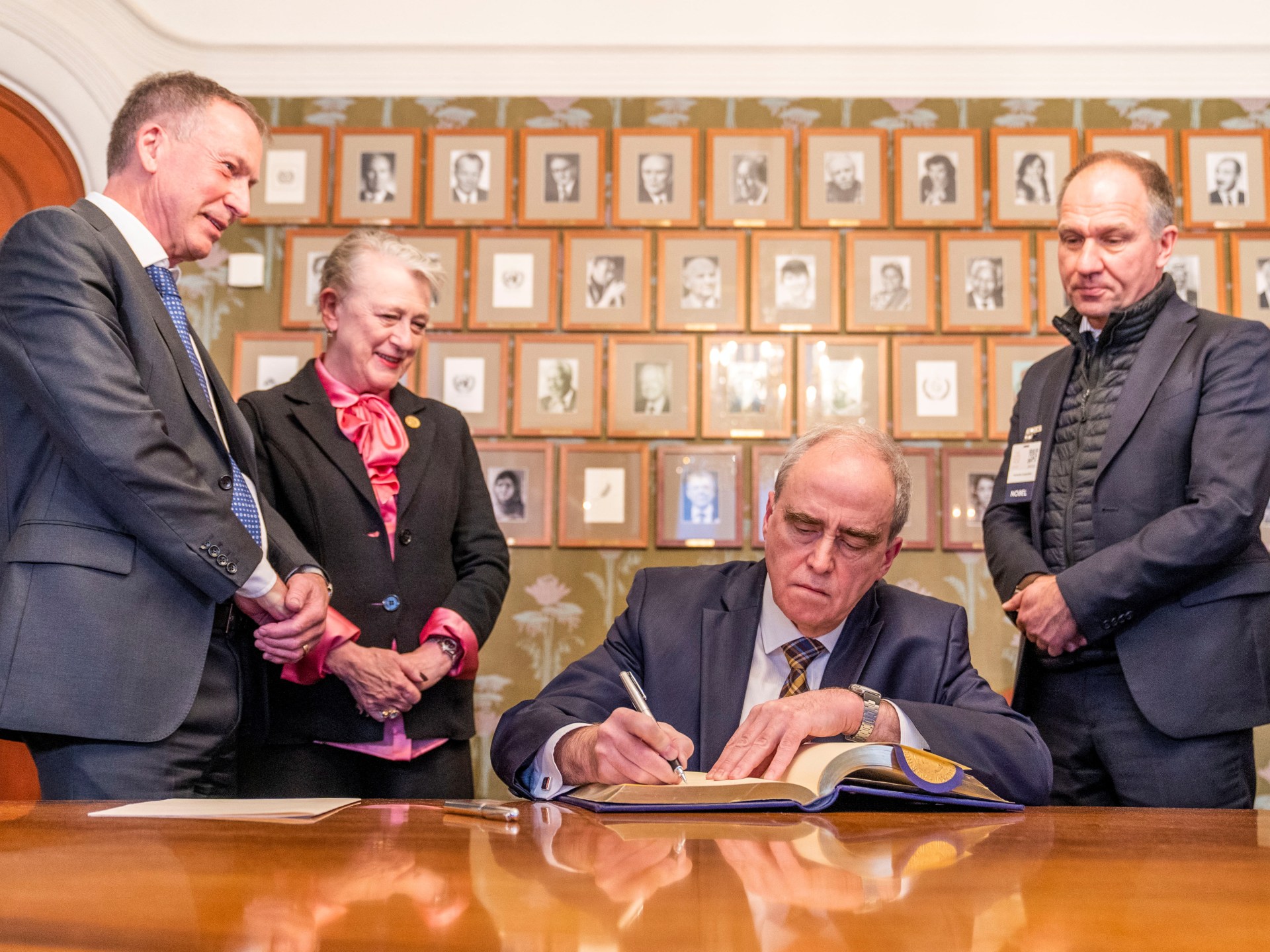 Komite Hadiah Nobel mengutuk tindakan Rusia yang mengkriminalisasi kelompok hak asasi manusia