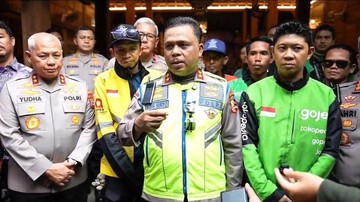 Kakorlantas Sapa Komunitas Ojol Polda Kalsel, Perkuat Kolaborasi Jaga Kamtibmas