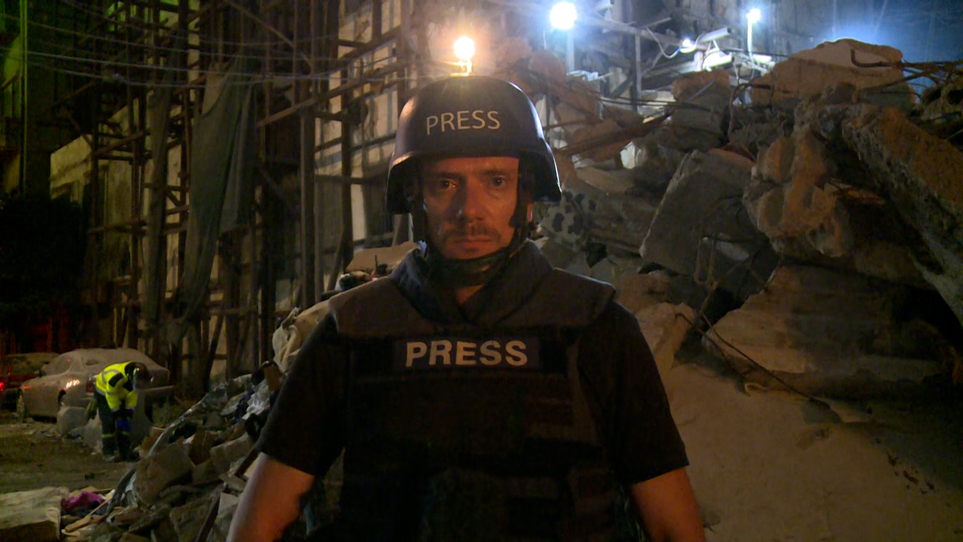 Kehancuran di Beirut setelah serangan Israel membuat rumah-rumah menjadi puing-puing