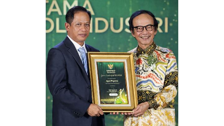 Kaltim Methanol Industri Raih Penghargaan Green Leadership Tahun 2025