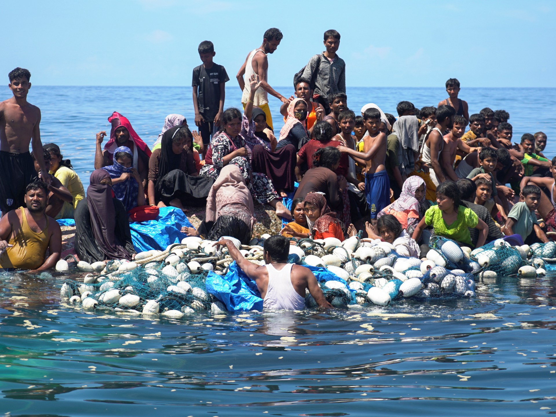 Ratusan orang hilang setelah kapal terbalik Rohingya di Laut Andaman: PBB