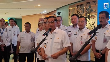 3 Petugas PPSU Disanksi SP1 gegara Balas Laporan Pakai Foto AI di JAKI