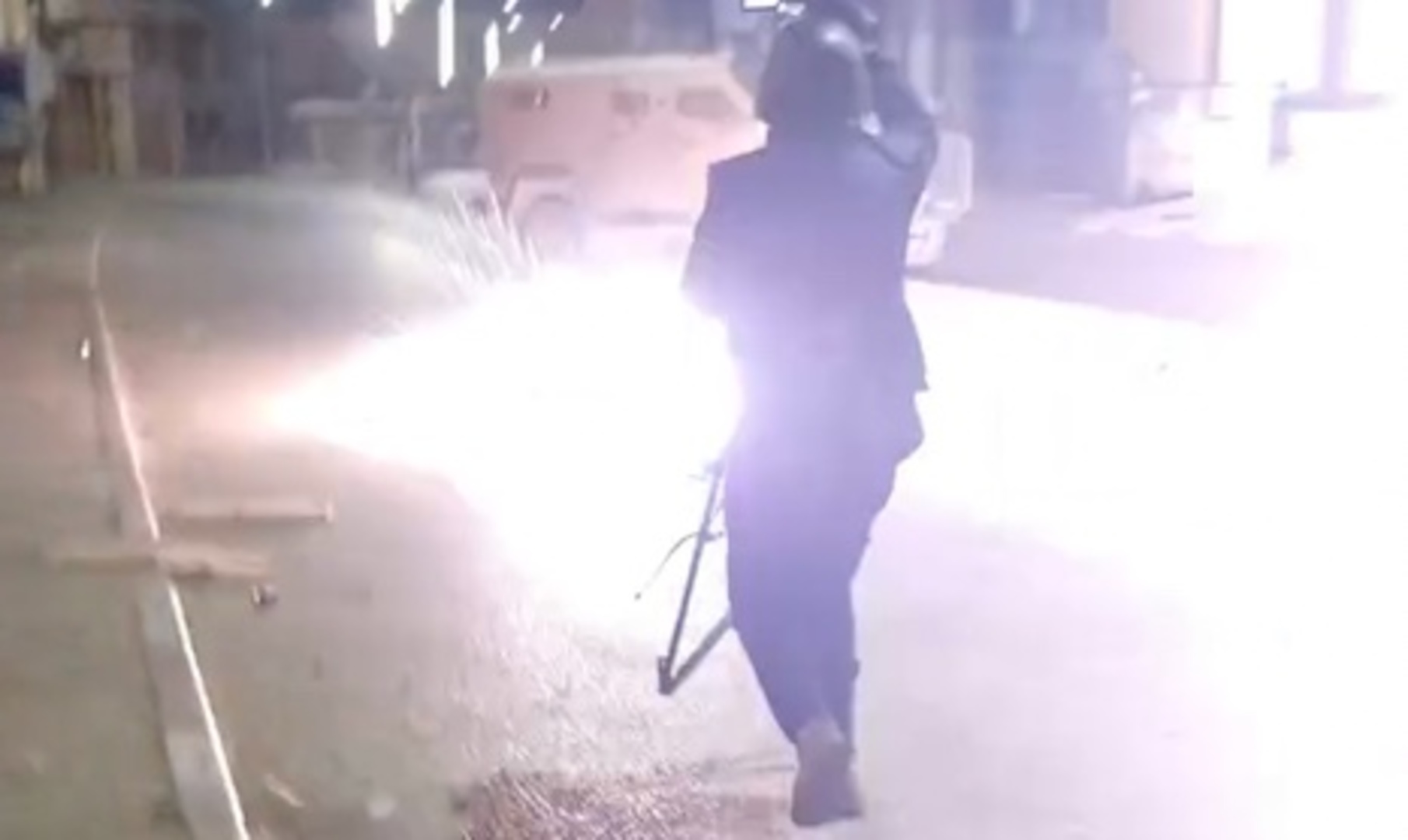 pasukan-israel-menembakkan-granat-kejut-ke-arah-jurnalis-di-nablus-yang-diduduki