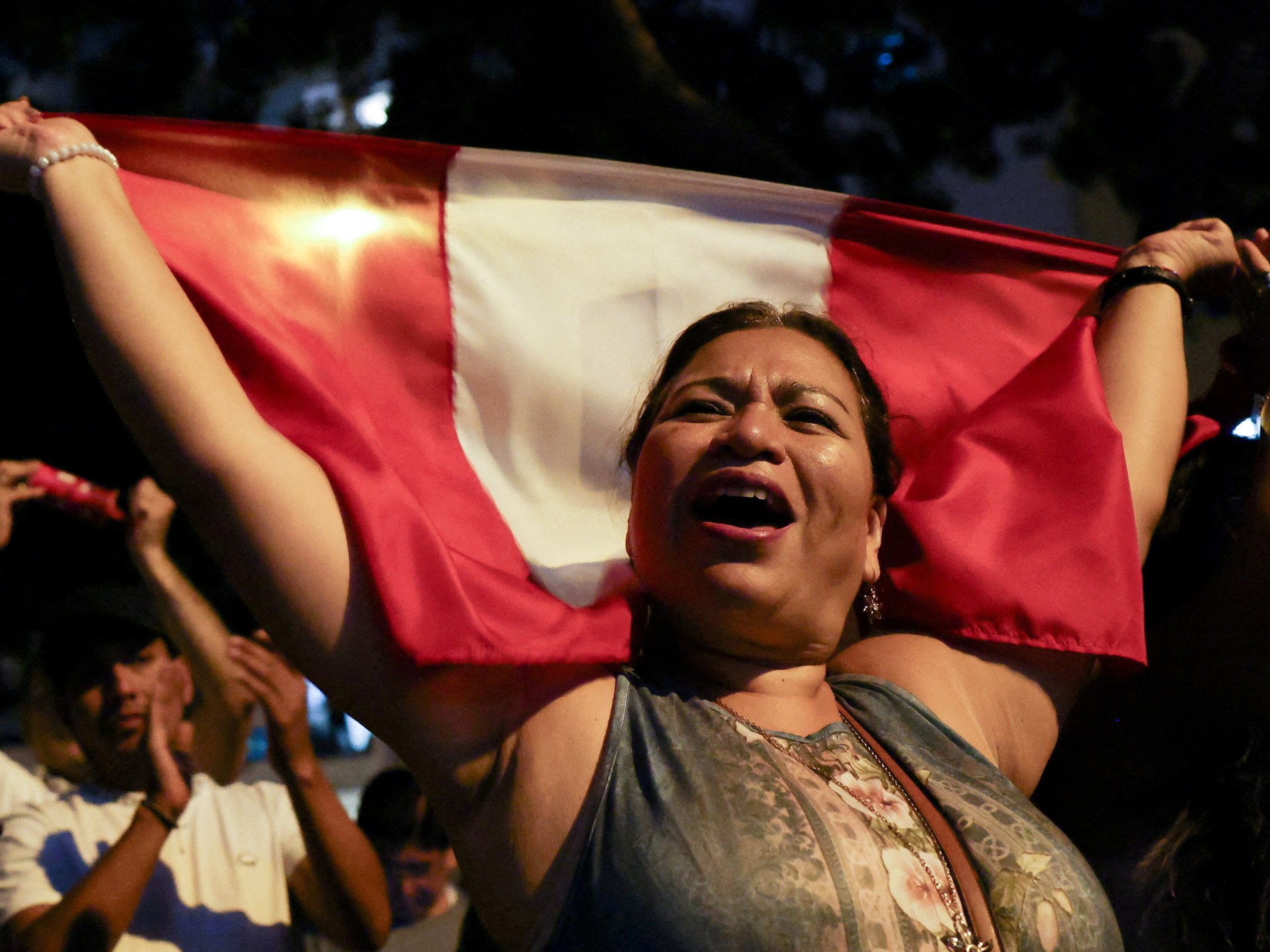 Penghitungan suara di Peru tertunda di tengah kekecewaan terhadap pemilihan presiden