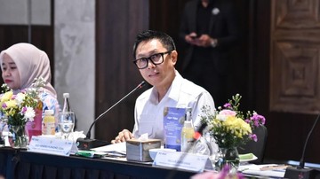 Halte TransJ Bisa Pakai Nama Parpol, PAN Ingatkan Pentingnya Netralitas