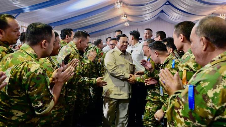 prabowo-soroti-perbedaan-partai-hingga-suku-di-retret-dprd
