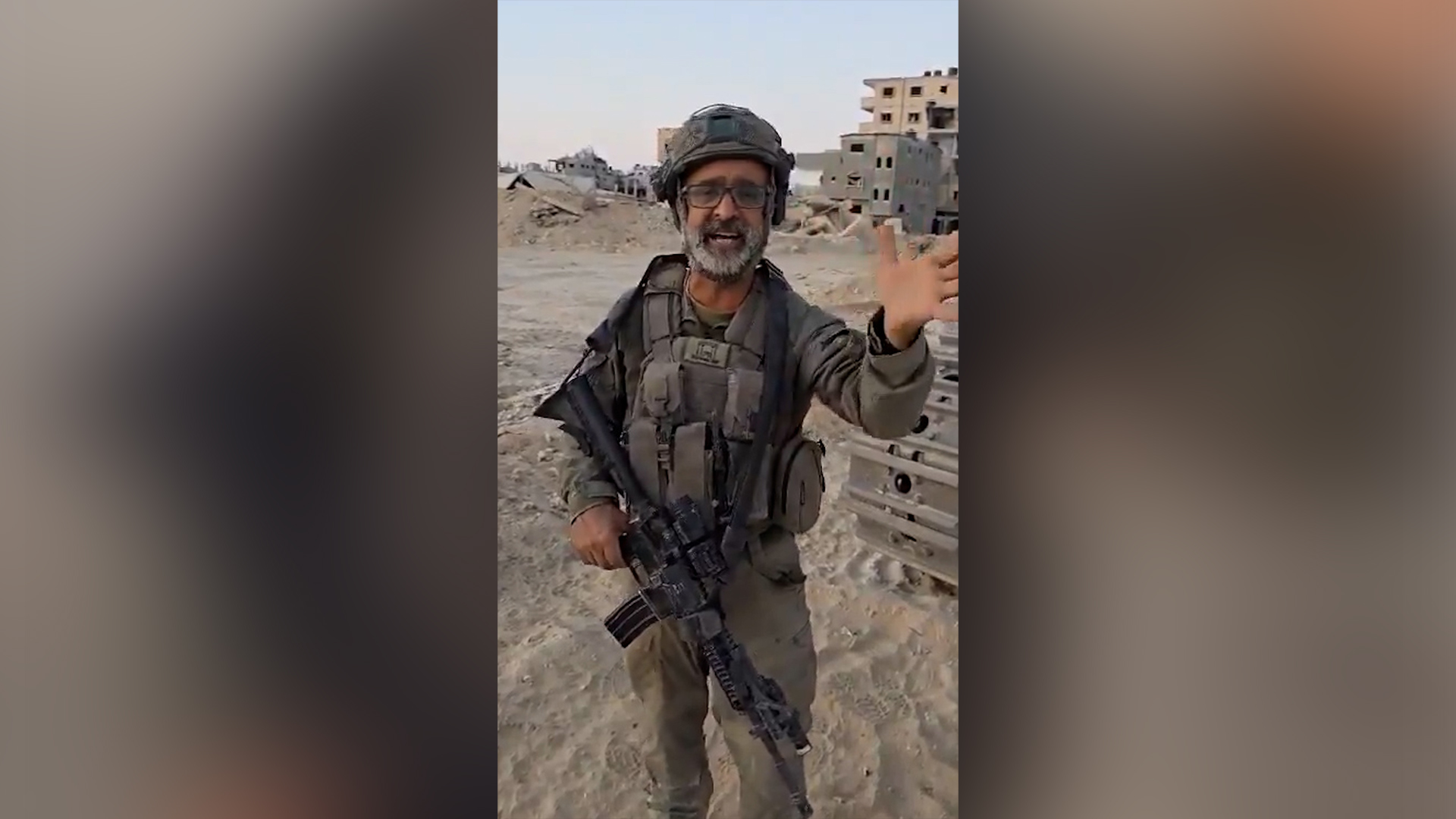 Rabi Israel yang melibas Gaza dihormati sebagai pembawa obor