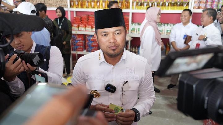 Tuntutan Massa yang Demo Gubernur di DPRD Kalimantan Timur