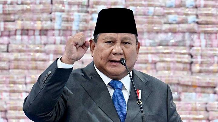 Kelakar Prabowo ke Kapolri: Kenapa Makin Kurus, Stres?