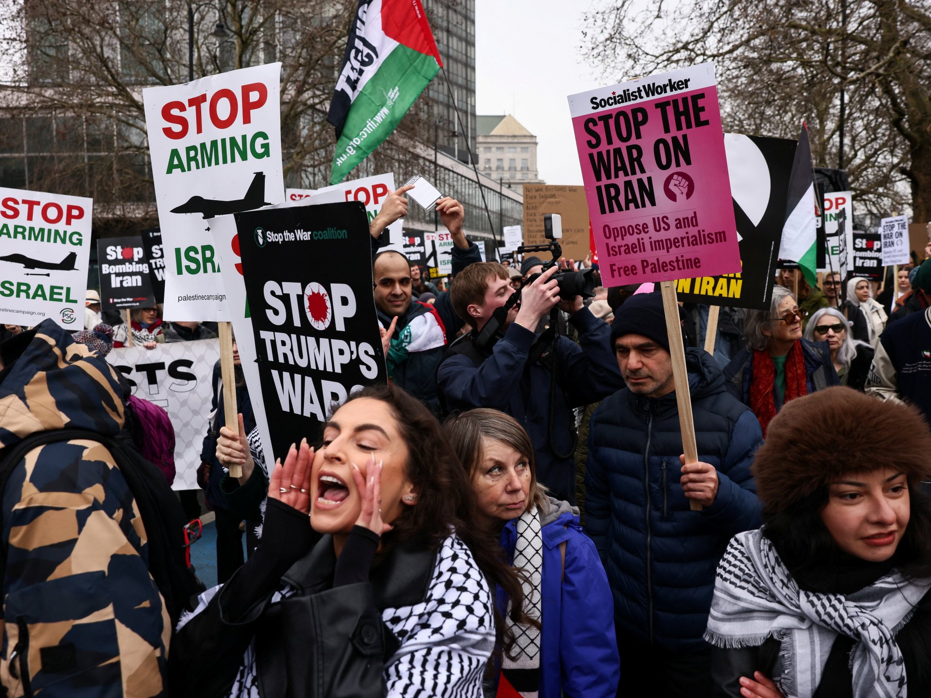 'Sangat terekspos': Bagaimana perang Iran menghantam Inggris