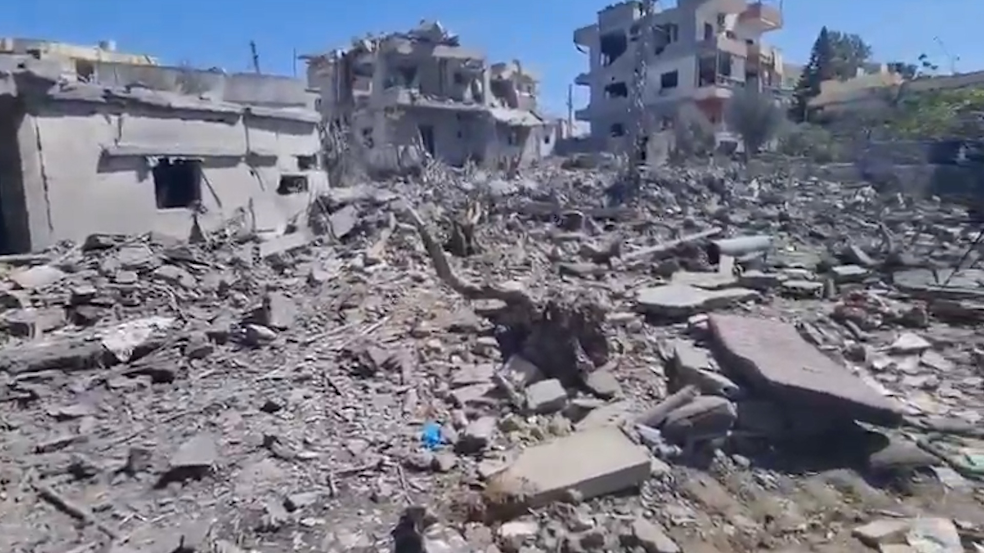 Serangan Israel mendatangkan lima anggota keluarga di Lebanon