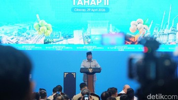 Prabowo Lempar Canda ke Menteri Trenggono: Nggak Boleh Pingsan Lagi