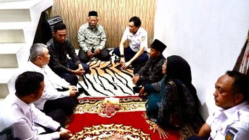 Menhub dan Dirut KAI Takziah ke Rumah Nurlaela-Nur Ainia Korban Kecelakaan KA