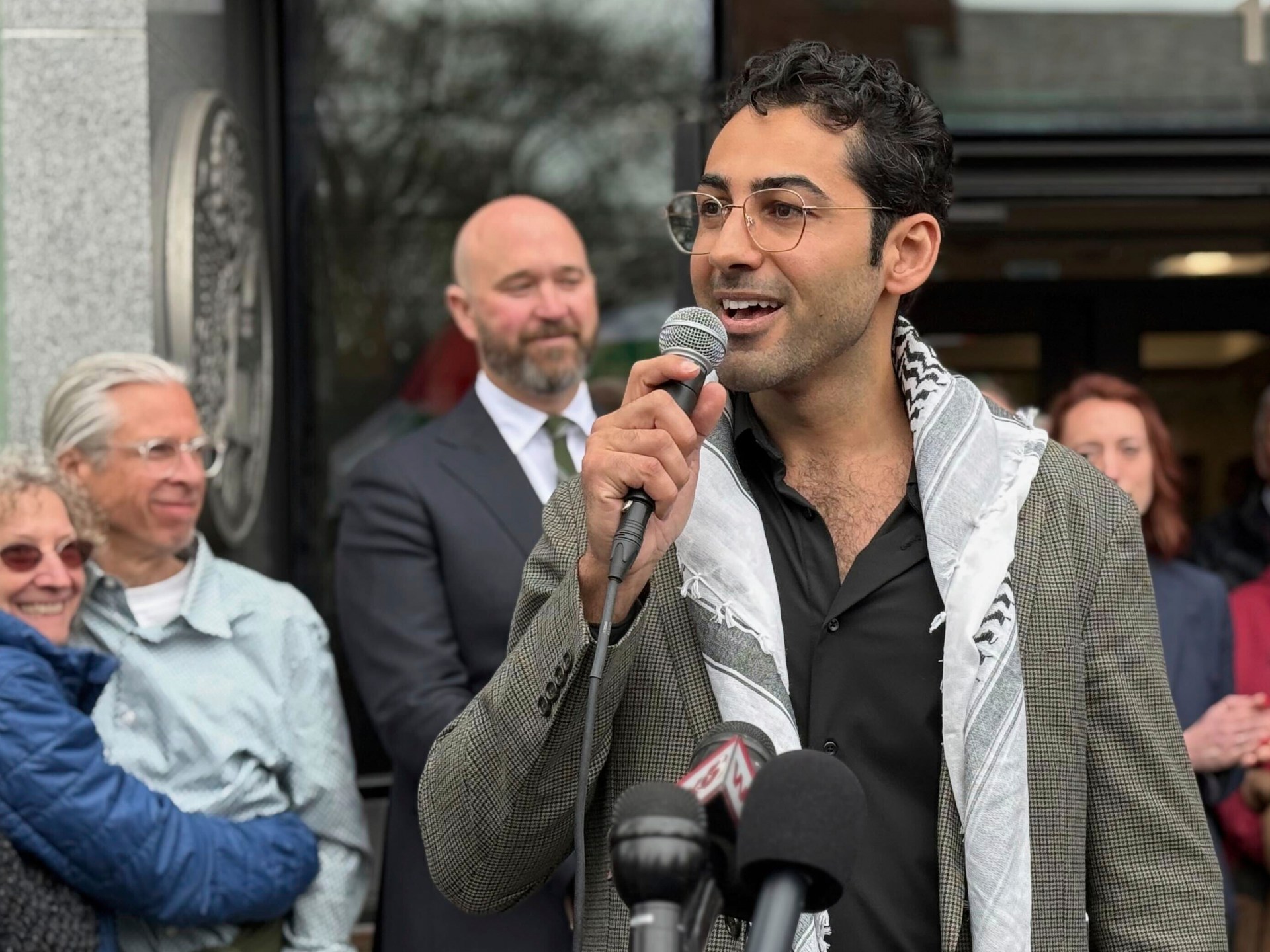 AS kembali melakukan proses deportasi terhadap mahasiswa Palestina Mahdawi