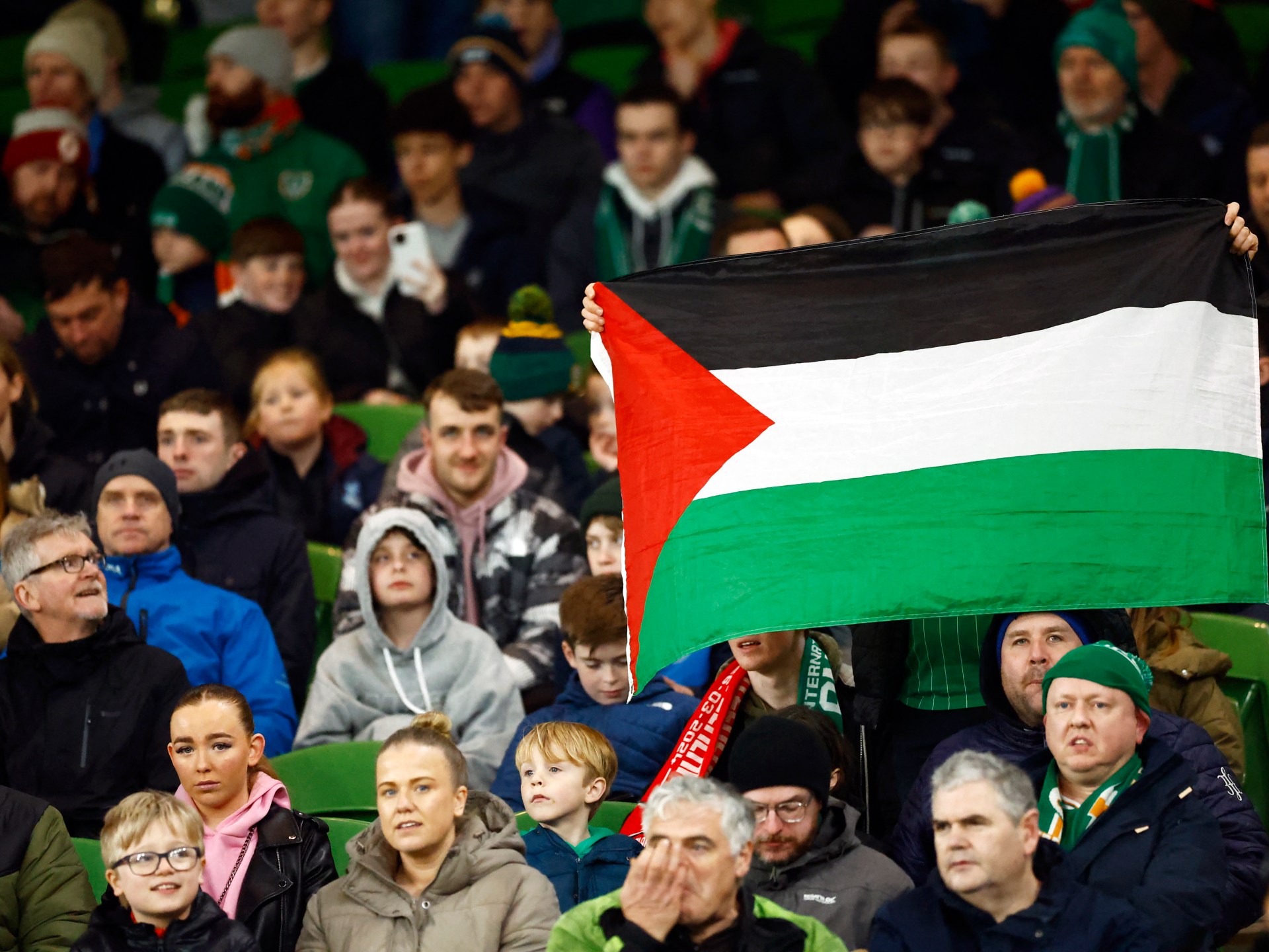 Pesepakbola dan selebritas Irlandia mendesak boikot pertandingan Israel