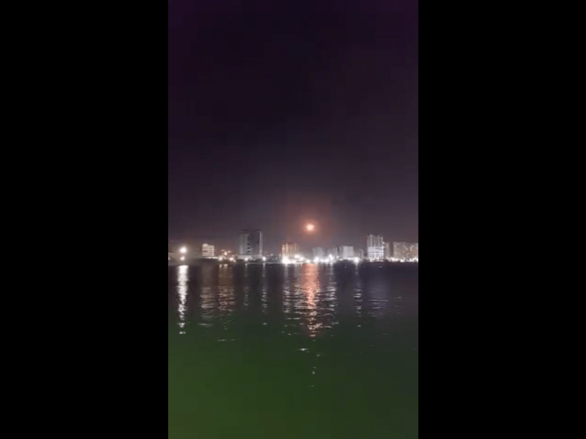 Video menunjukkan intersepsi di langit Teheran