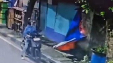 Aksi Pria di Jaktim Ngaku Dengar Bisikan Bakar Sana-sini