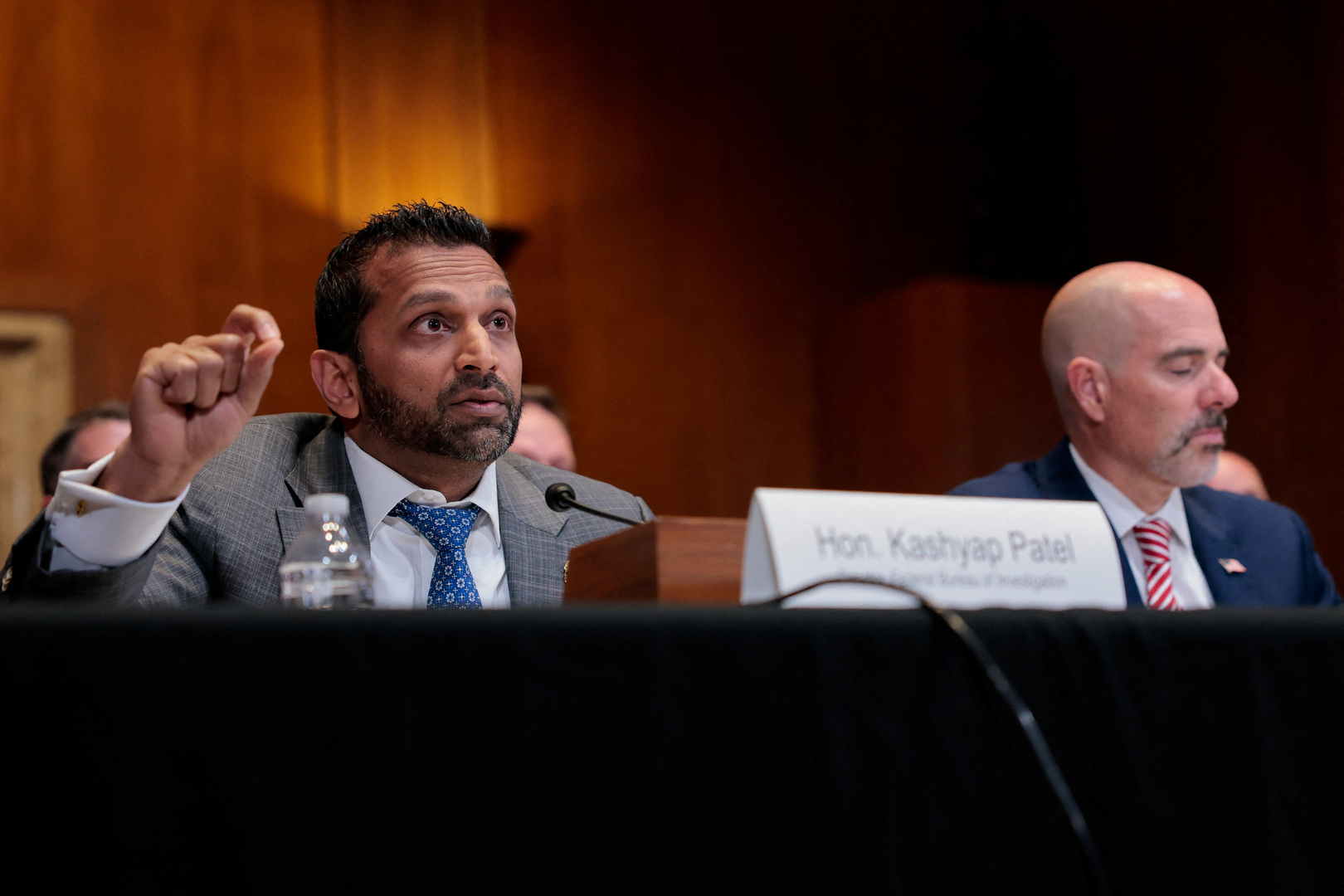 Direktur FBI Kash Patel membalas tuduhan minuman keras