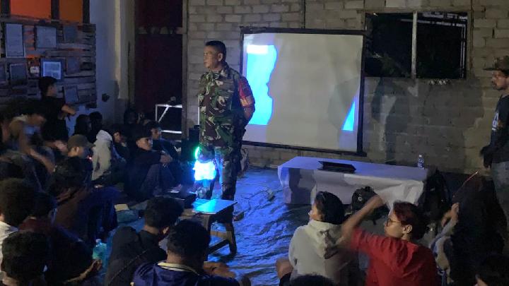 Lagi, Aparat TNI Bubarkan Nobar Film Pesta Babi di Ternate