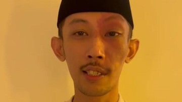 Anggota DPRD Jember Minta Maaf Usai Main Game Sambil Merokok saat Rapat