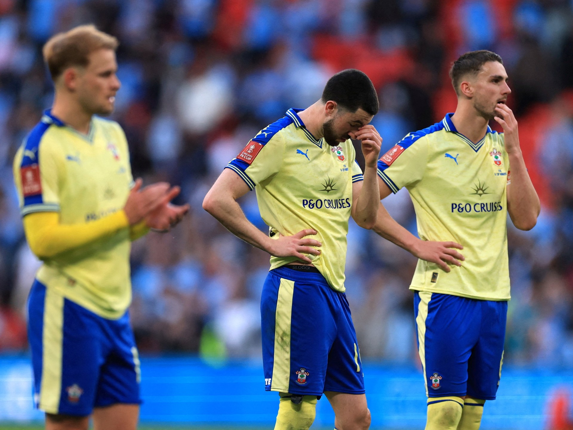 Southampton mengeluarkan pertandingan sepak bola paling menguntungkan di dunia karena mata-mata