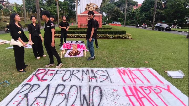 BEM UI: Reformasi Sudah Mati