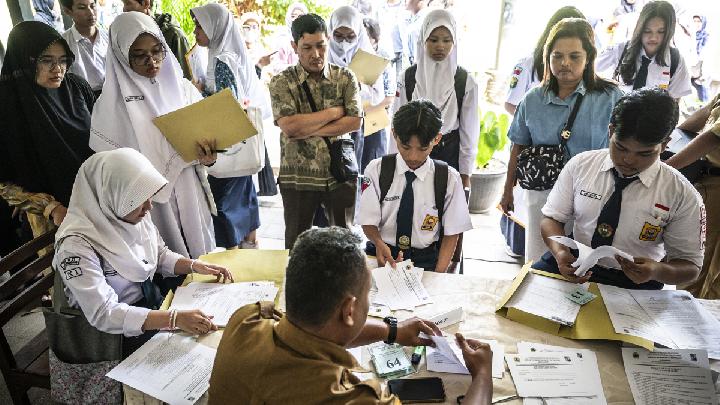 pimpinan-komisi-x:-banyak-aduan-kecurangan-spmb-setiap-tahun