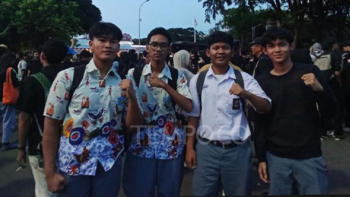 Pelajar Ikut Kamisan saat Peringatan Reformasi: Jangan Diam