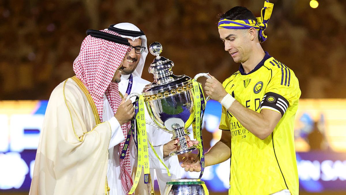 Ronaldo mencetak dua gol untuk akhirnya menyegel Liga Pro Saudi dengan Al-Nassr