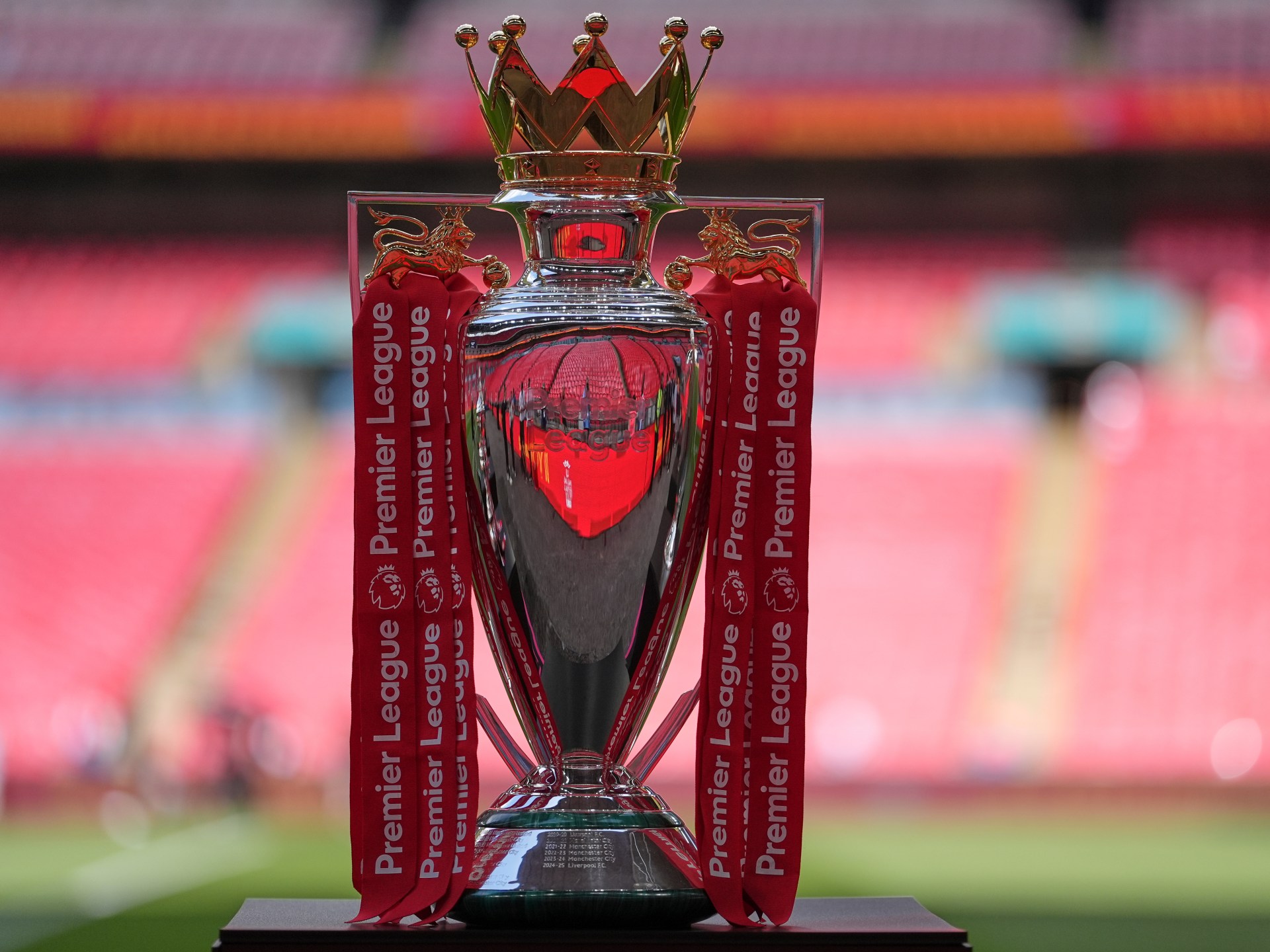 Lima poin pembicaraan utama untuk musim final Liga Premier
