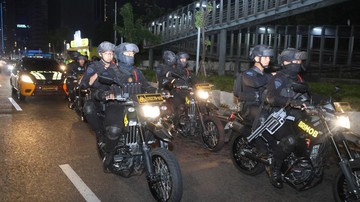 Patroli Dini Hari, Brimob Polda Metro Amankan Balap Liar-Narkoba Sintetis