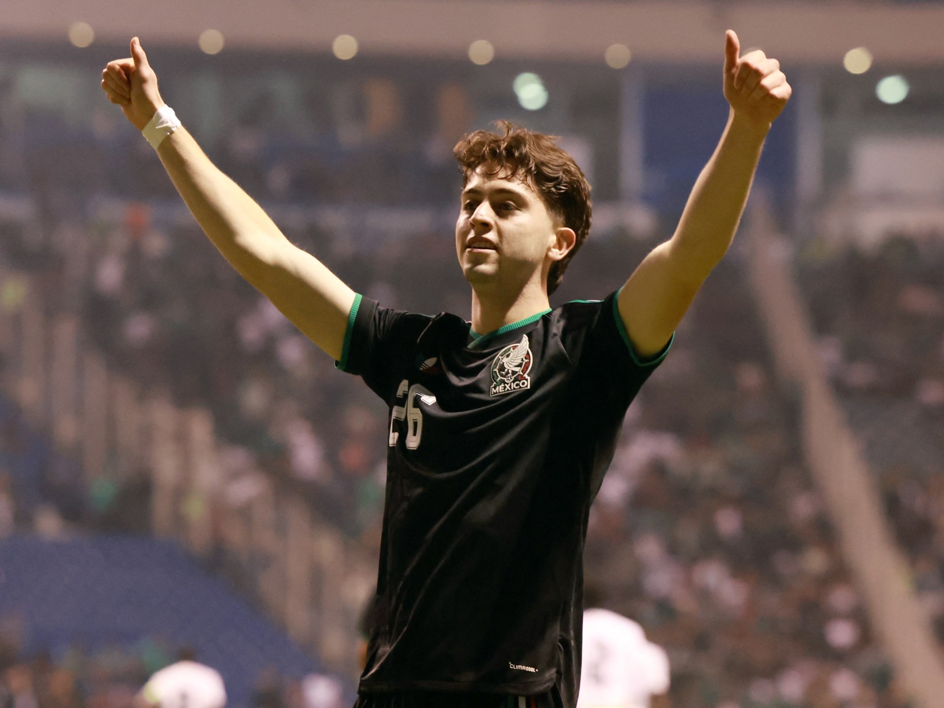 Meksiko mengalahkan Ghana sebagai tuan rumah Piala Dunia yang unggul meski ada sanksi FIFA