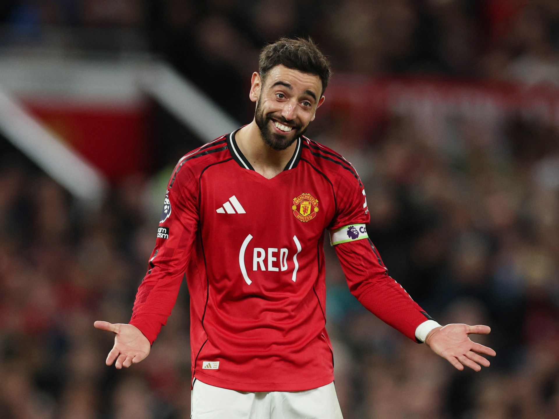 Fernandes dari Man Utd mengalahkan Arsenal untuk penghargaan pemain terbaik musim Liga Premier