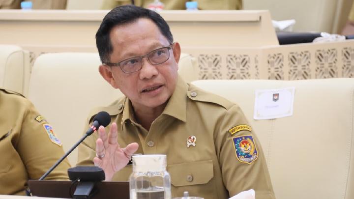 Menteri Prabowo Rapat di DPR Bahas Pemulihan Bencana
