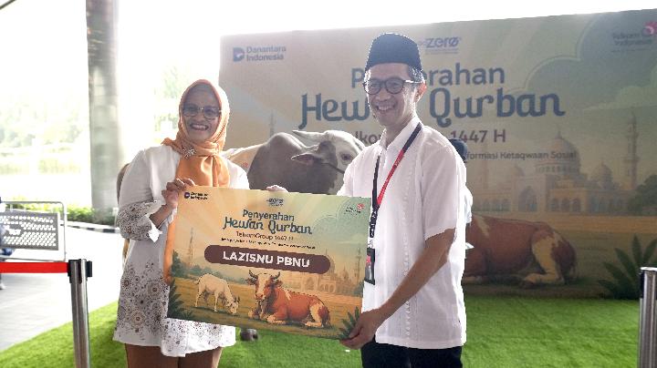 TelkomGroup Salurkan 910 Hewan Kurban untuk Masyarakat