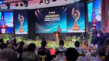 Menko Polkam Apresiasi Anugerah Komjak: Ciptakan Persaingan untuk Kemajuan